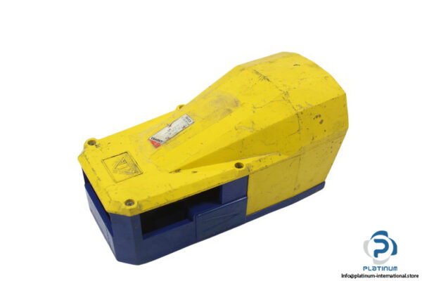 camozzi-338-925-foot-pedal-valve-(Used)