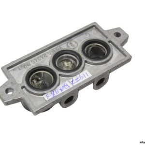 festo-VDMA-24345-D-A-1-sub-base-(used)-1