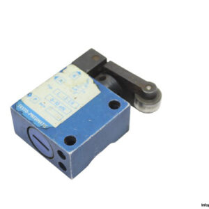 festo-L-3-1_4-toggle-lever-valve-(Used)