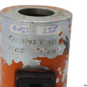 019793-K-121-solenoid-coil-(used)-1