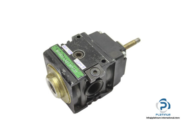 bosch-0821300937-solenoid-valve-(Used)