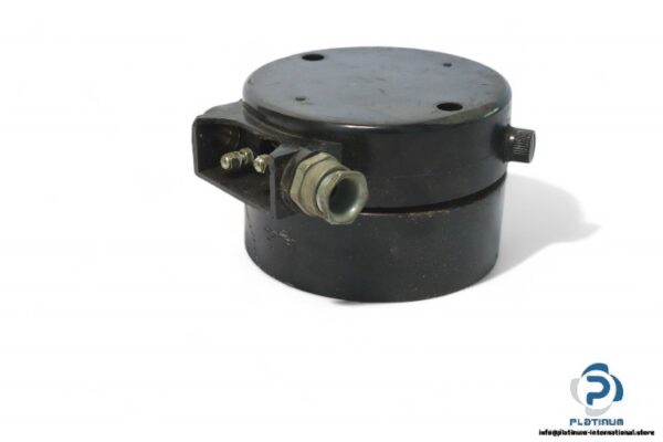 radio-energie-AC-12-dynamo-tachymetrique-(used)-1