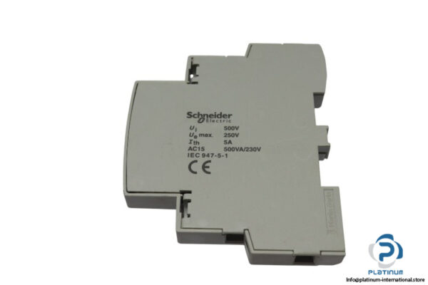 schneider-15914-remote-indication-auxiliary-(new)-1