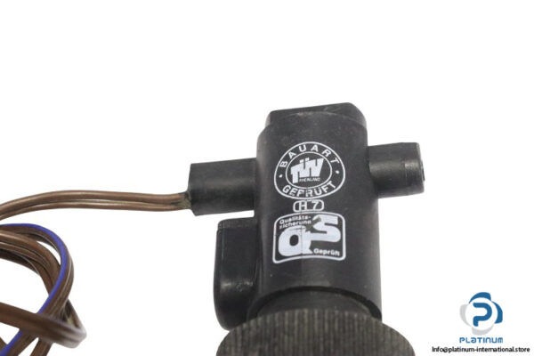 sika-VK-325M-flow-switch-(used)-2