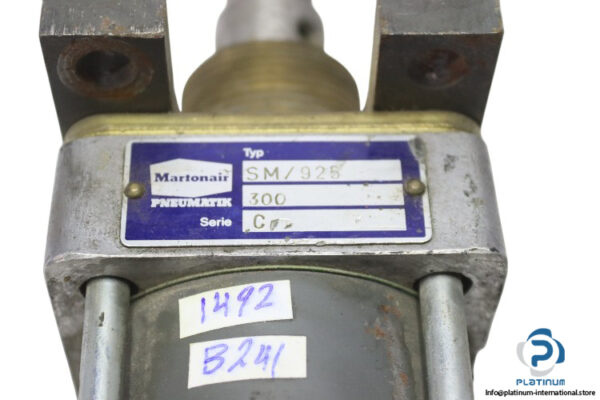 martonair-SM_925-300-iso-cylinder-(Used)-1
