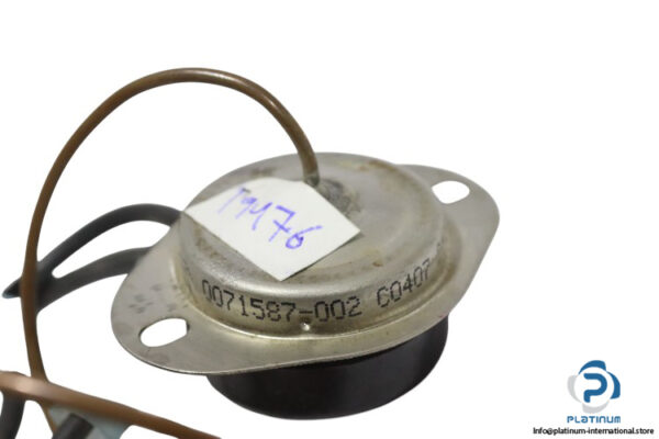0071587-200-00407-thermostat(used)-2