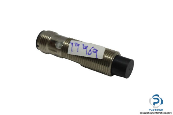 omron-E2E-X8MB1T12-M1-inductive-proximity-sensor(used)