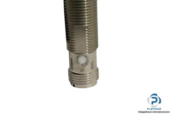 omron-E2E-X8MB1T12-M1-inductive-proximity-sensor(used)-4