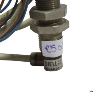 diell-AM1-AP-2C-cylindrical-inductive-sensor(used)-1