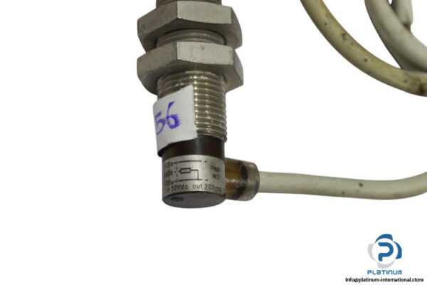diell-AM1-AP-2C-cylindrical-inductive-sensor(used)-4