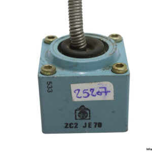 telemecanique-ZC2JE70-limit-switch-head(used)-1