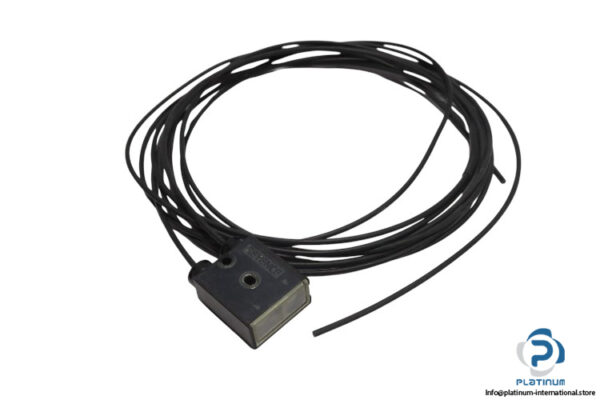 keyence-CZ-40-digital-fiber-optic-sensor-(used)