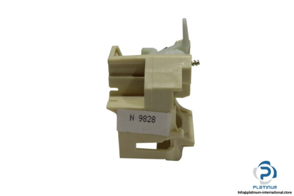 merlin-gerin-29451-SDE-adapter-(new)-2