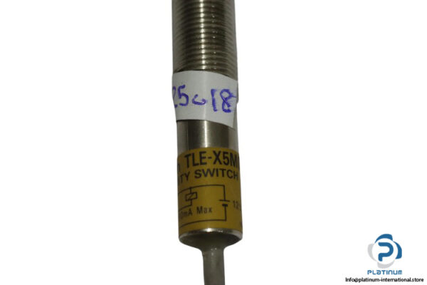 omron-TLE-X5MC1-G-proximity-switch-sensor-(used)-2