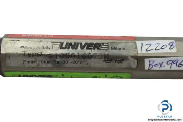 univer-Z100016075M-pneumatic-cylinder-(used)-1