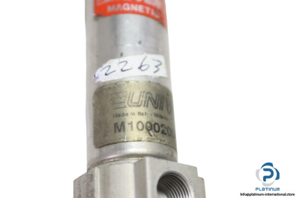 univer-M1000200015M-pneumatic-cylinder-(used)-1