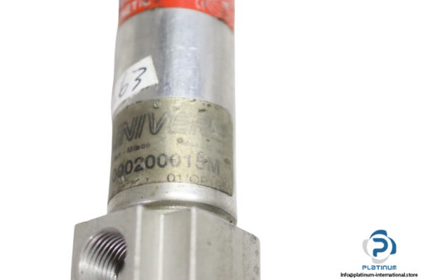 univer-M1000200015M-pneumatic-cylinder-(used)-2