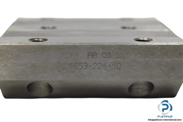 star-1653-224-10-ball-runner-block-used-2