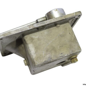 willy-vogel-P-1158-3-manual-lubrication-pump-(Used)-1