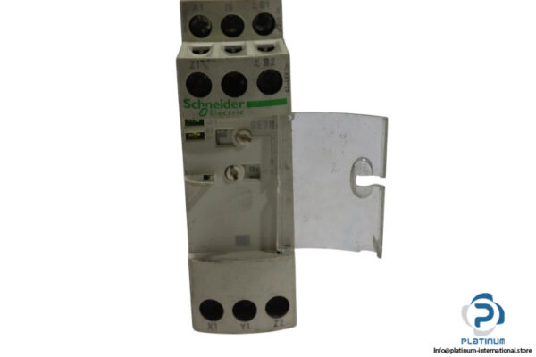schneider-RE7RA11BU-off-delay-timing-relay(used)-1