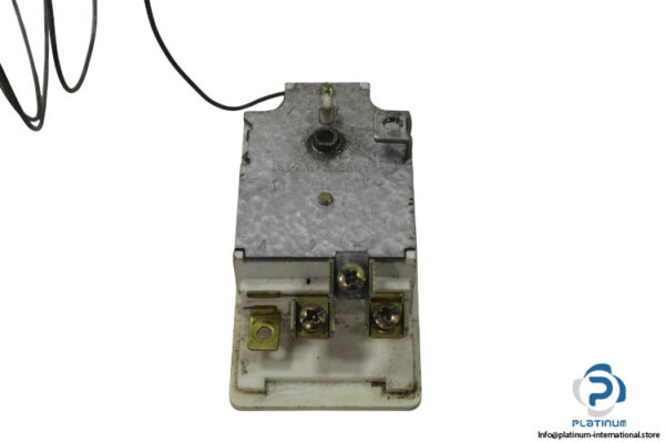 fantini-cosmi-C02C-panel-thermostats-for-remote-mounting(used)-2