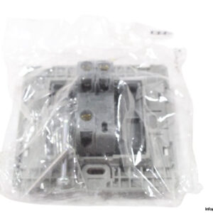 legrand-283451-single-pole-illuminated-switch(new)-1