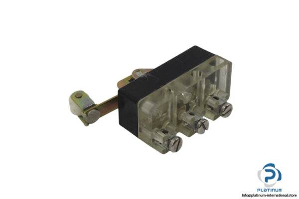 crouzet-83118-microswitch(used)