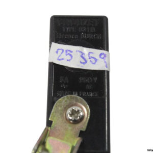 crouzet-83118-microswitch(used)-2