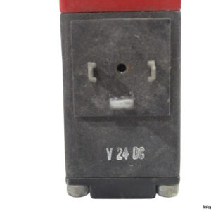 telemecanique-XCK-J5930-limit-switch(used)-2
