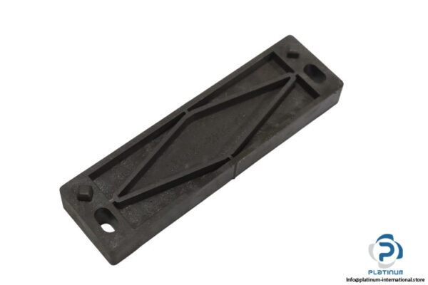 BZ5042-82V920-plastic-separator(new)-1