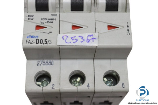 eaton-FAZ-D05-3-circuit-breaker(used)-1