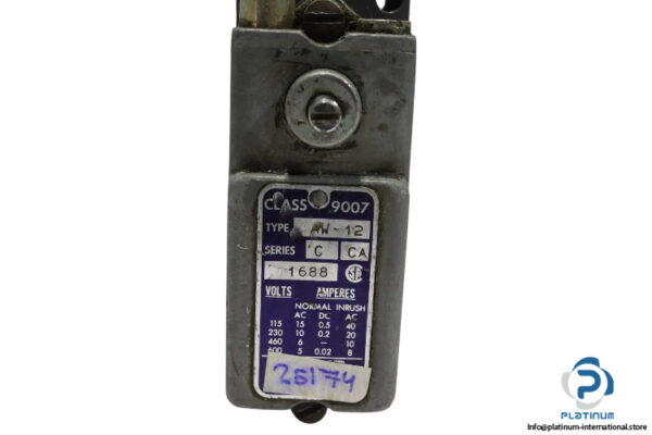 schneider-9007-AW-12-limit-switch-(used)-1