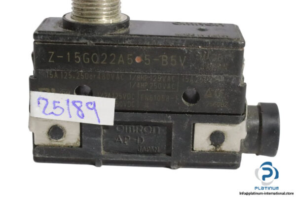 omron-Z-15GQ22A55-B5V-limit-switch-(used)-1