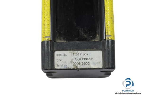 sick-FGSE300-23-beam-sensor-receiver-(used)-3