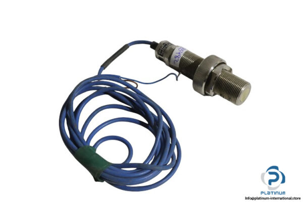 D55AX1200-photoelectric-proximity-sensor-(Used)