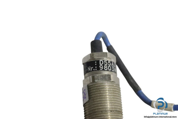 D55AX1200-photoelectric-proximity-sensor-(Used)-2
