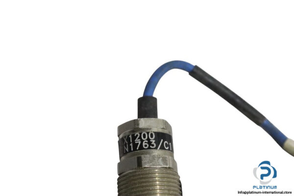 D55AX1200-photoelectric-proximity-sensor-(Used)-3