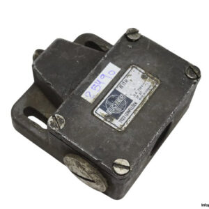 euchner-N11R-precision-single-limit-switch-(Used)