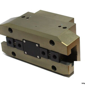 schunk-pgn-300_1-as-universal-gripper-1