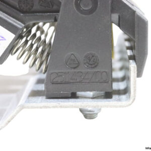 2511680-00-current-collector-arm(new)-1