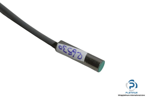 baumer-IFRM06P1797-L-inductive-sensor(used)-1