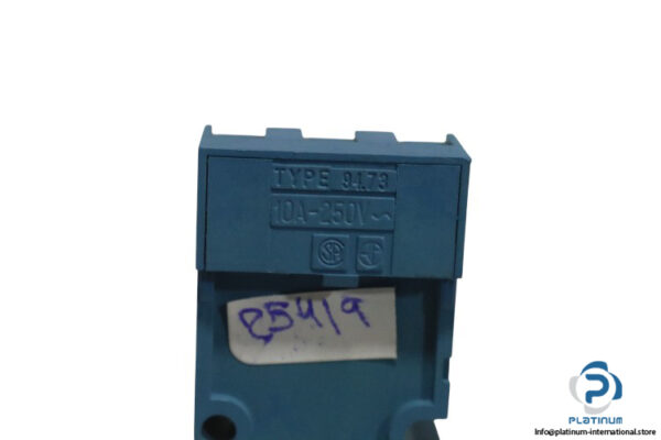 finder-94.73-relay-socket(used)-1