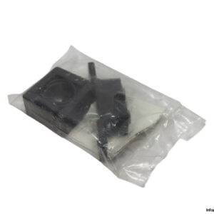 Norgren-4314-52-quikclamp-with-wall-mounting-bracket(new)