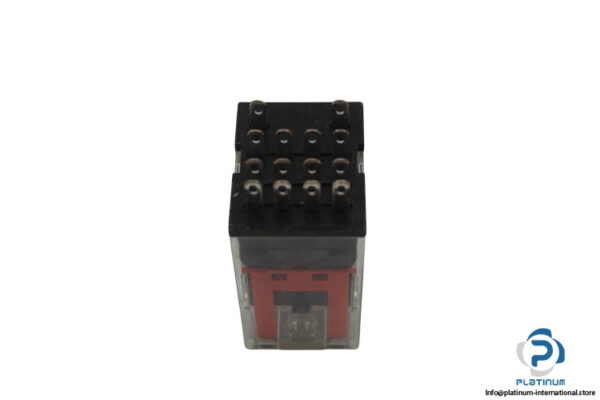 omron-11Z7CX-relay-socket-(used)-3