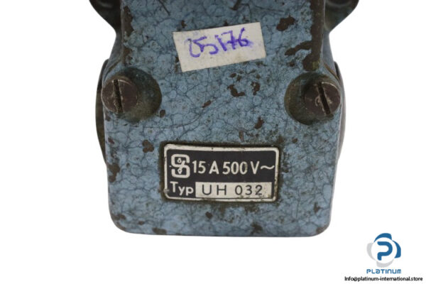 UH-032-limit-switch-(used)-1