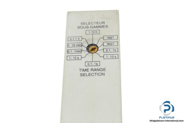 crouzet-RTM-A2-miniature-timer-(new)-4