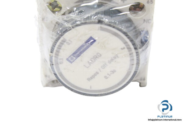 telemecanique-LADR0-time-delay-auxiliary-contact-block-(new)-1