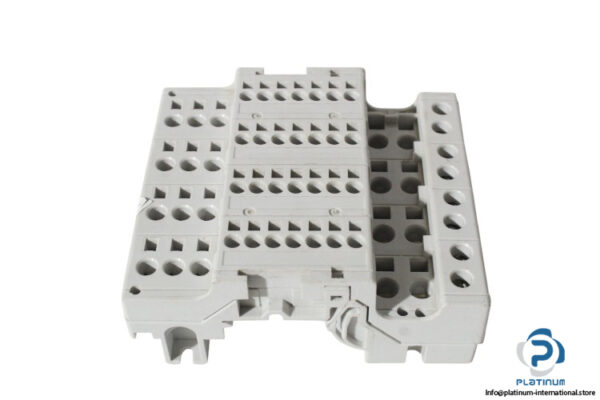 schneider-04045-distribution-block-(new)-2