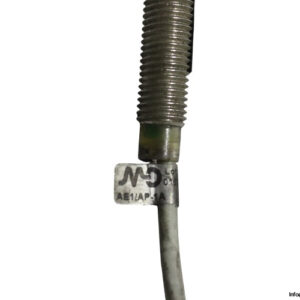 microdetectors-AE1_AP-1A-cylindrical-inductive-sensor-(used)-1