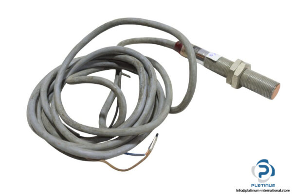 sentec-IGM-002-GSP-inductive-proximity-sensor-(used)